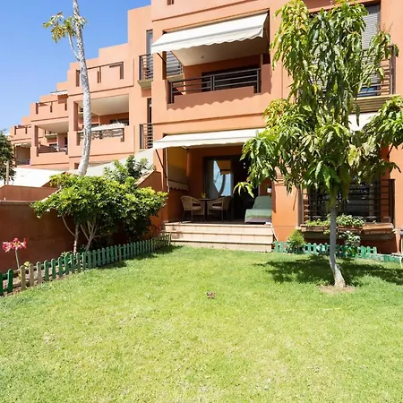 Home2book Garden Beach & Pool דירה